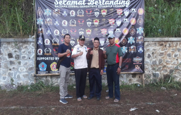 PS HW SMK Mutu Bumi gelar pertadingan eksebisi di turnament kades cup langkap